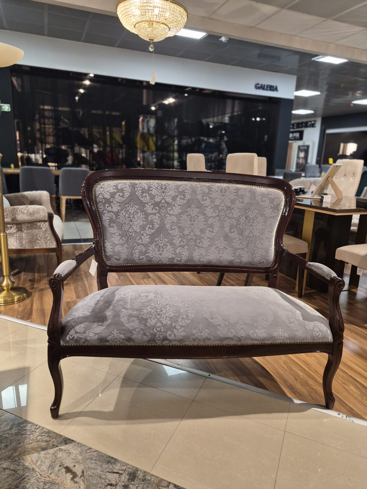 włoska sofa 218K 02