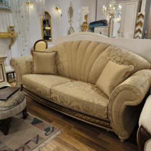 Sofa Fantasia w złotej tkaninie (1)