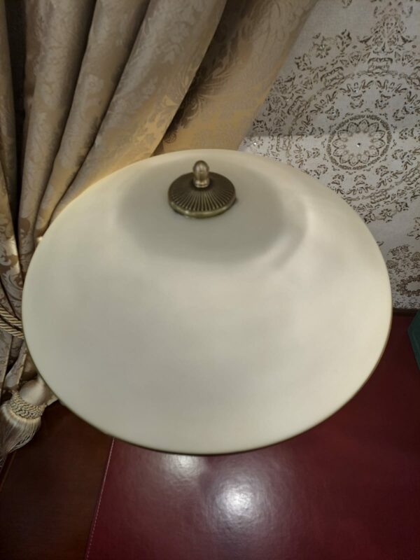 Lampa stołowa BN 392 klosz widziany z góry