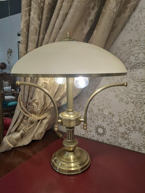 Lampa stołowa BN 392 widok z boku