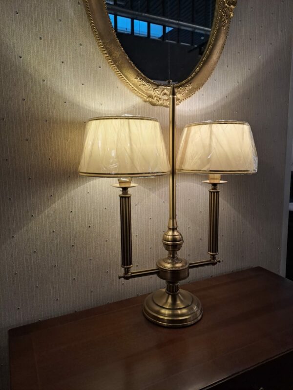 Lampa stołowa BN 408 dwa klosze