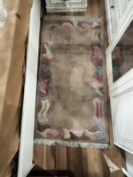 Dywan wełniany Nepal 72x140 wielokolorowe boki , środek beż (1)