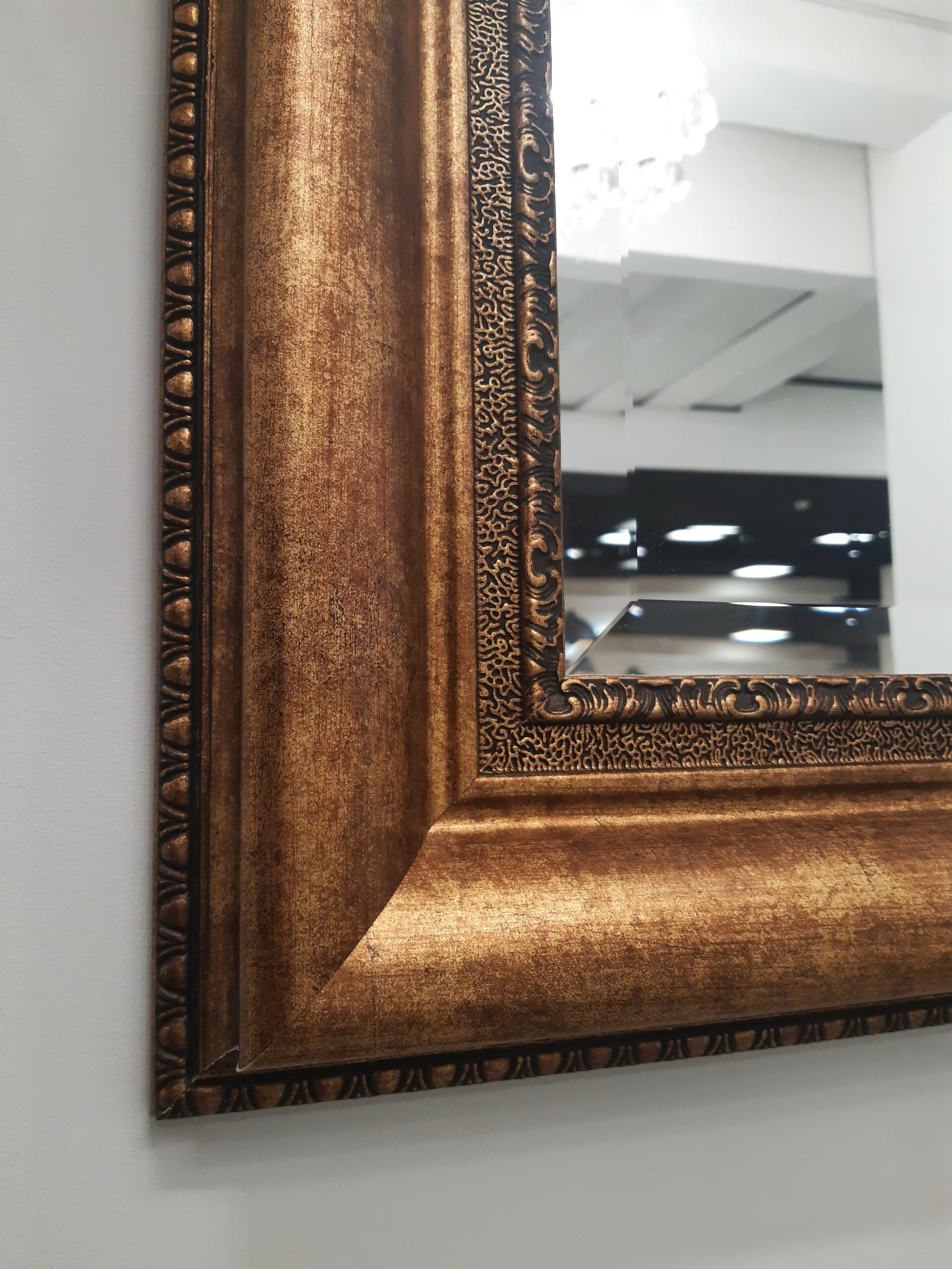 Lustro Sara fazowane w ramie koloru starego złota 1