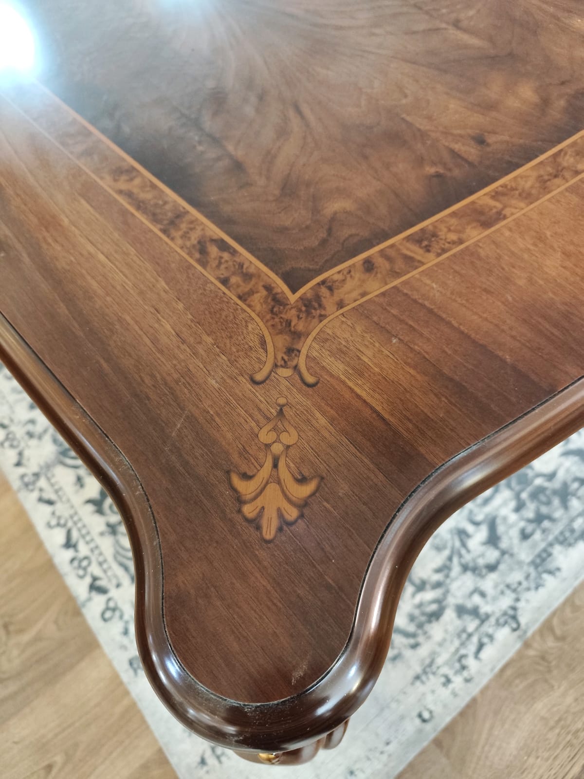 Stół Donatello (3)