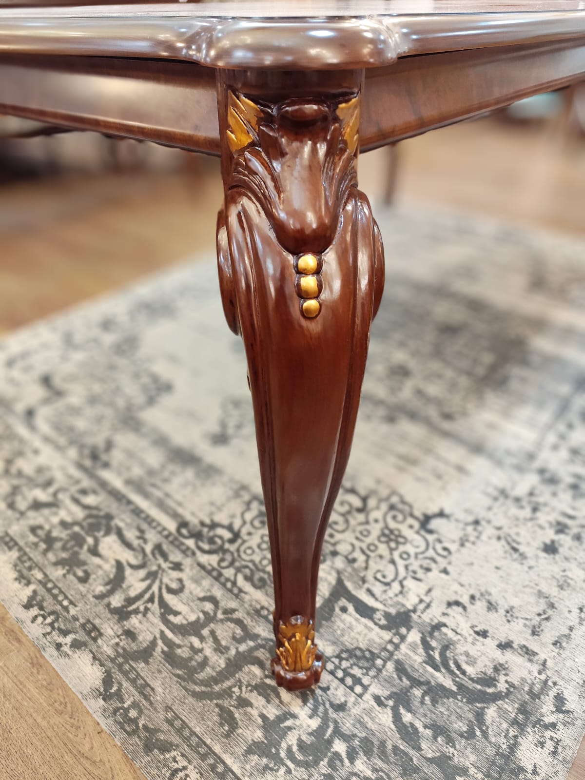 Stół Donatello (9)