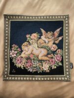 poduszka z motywem aniołków gobelinowa, tył z tkaniny welurowej (2)