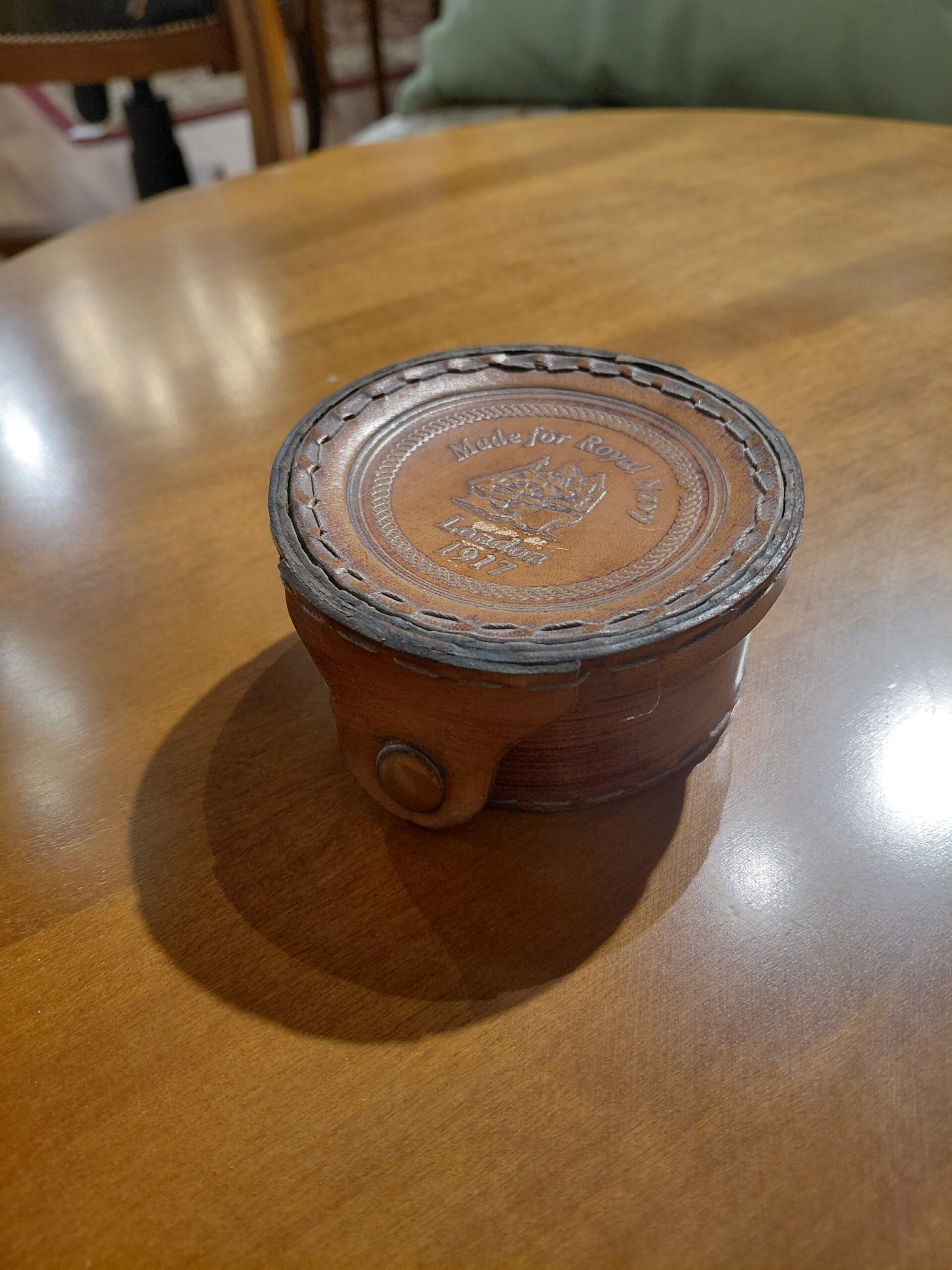 Etui ze skóry naturalnej w kolorze naturalnym (3)