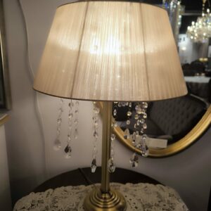 UDINE lampa z podsawą w kolorze mosiądzu i różowym abażurem (3)