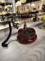Telefon Retro Warszawa w drewnie kolor wiśnia z elementami w kolorze mosiądzu (4)
