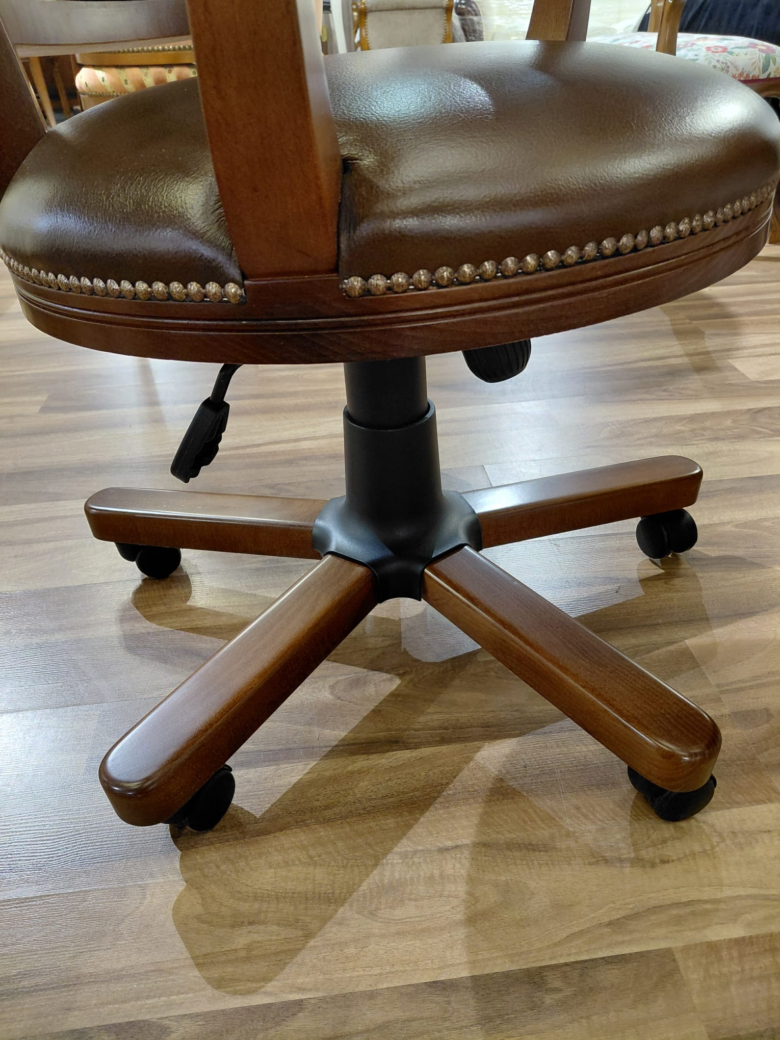 Fotelik obrotowy TAR 5120 mechanizm regulacji